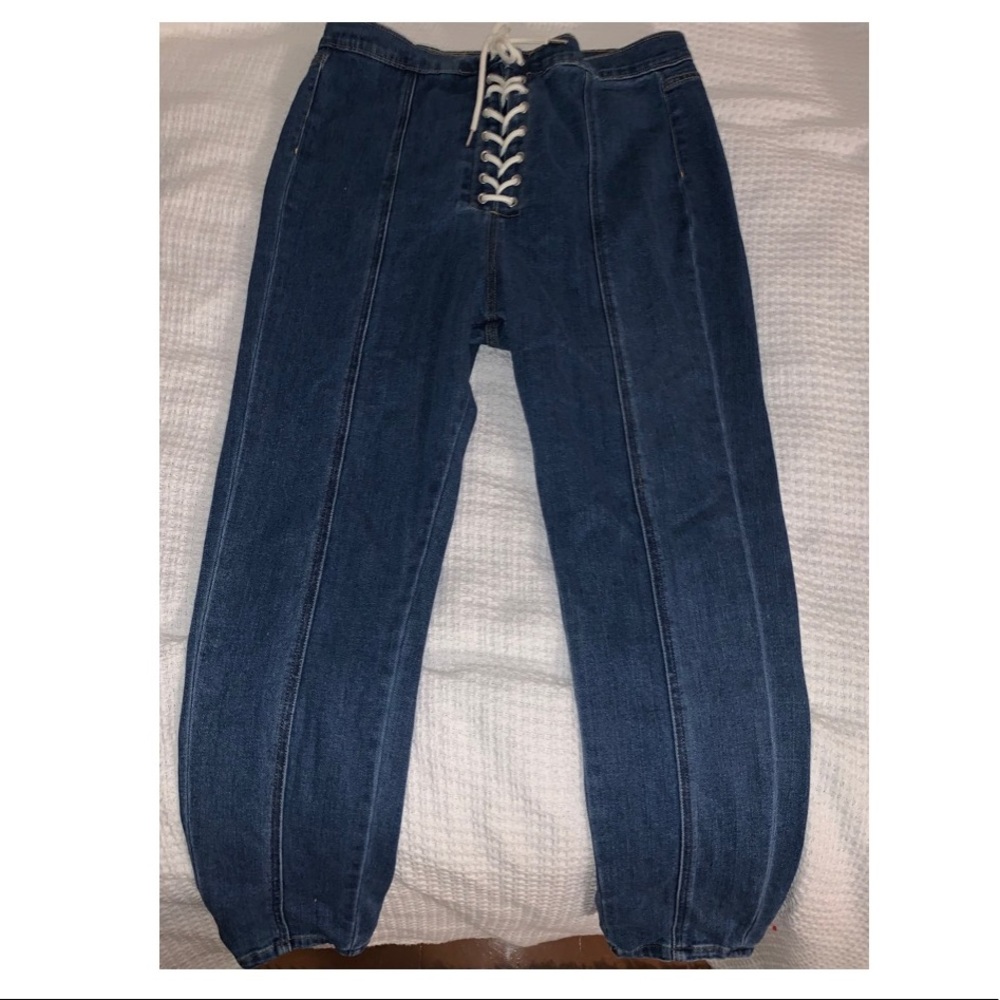 Jeans with lace up front
